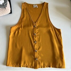 Paper Crane Button Front Vest Tank Top Size M Mustard Yellow Preppy